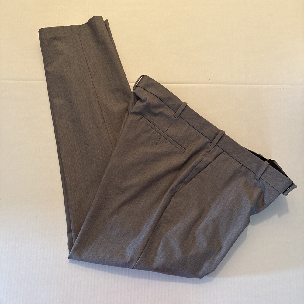 Van Heusen Men's Flex Straight‎ Fit Flat Front Pants Size 36X32  Gray